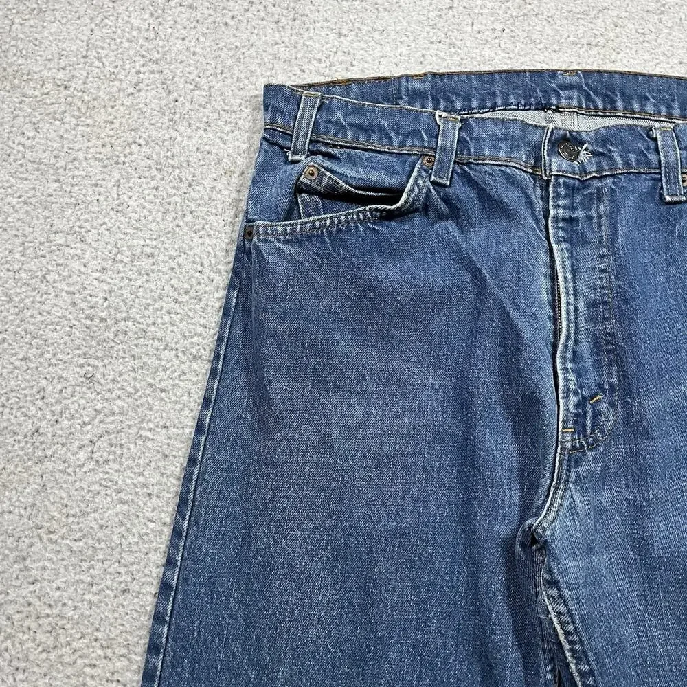 Levis good see